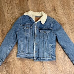 Levi's Denim Jacket with Cream Sherpa Lining